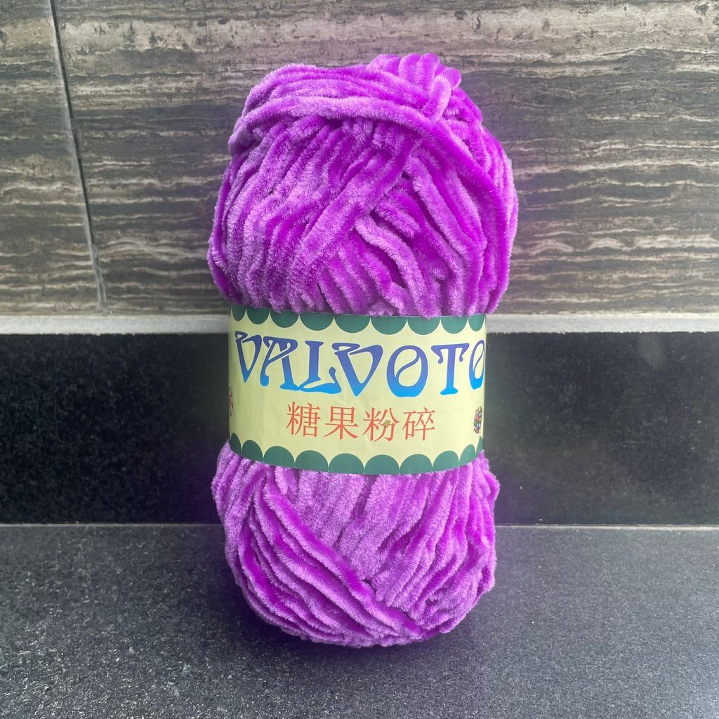 Valvoto Chenille Yarn Ball