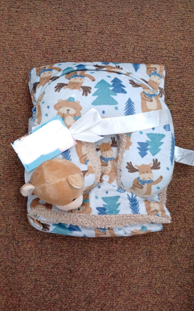 Fleece Inner Blanket With A Matching Pillow
